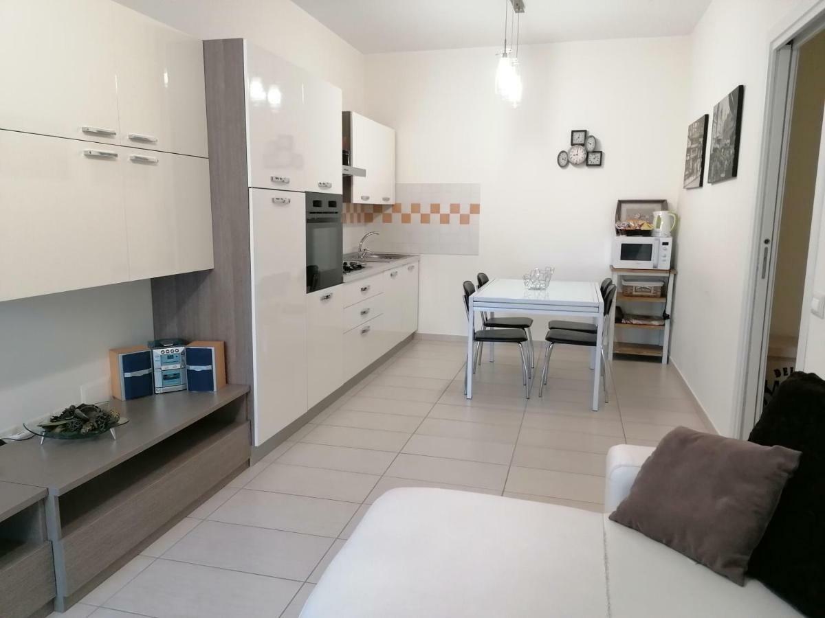 Appartamento Elegante Nuovissimo Quartu SantʼElena Екстериор снимка